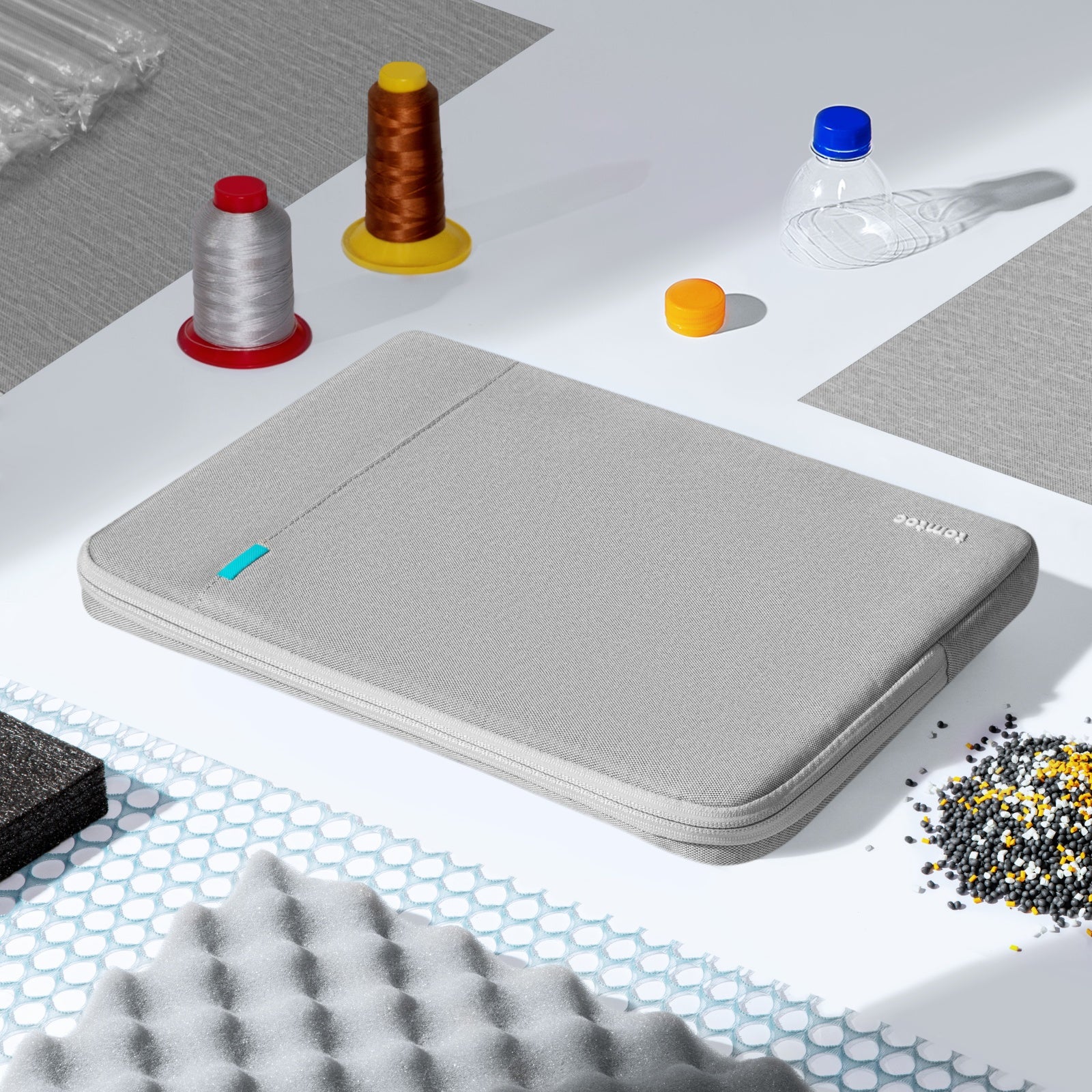 Defender-A13 Laptop Sleeve for 16 inch MacBook Pro - Image 50