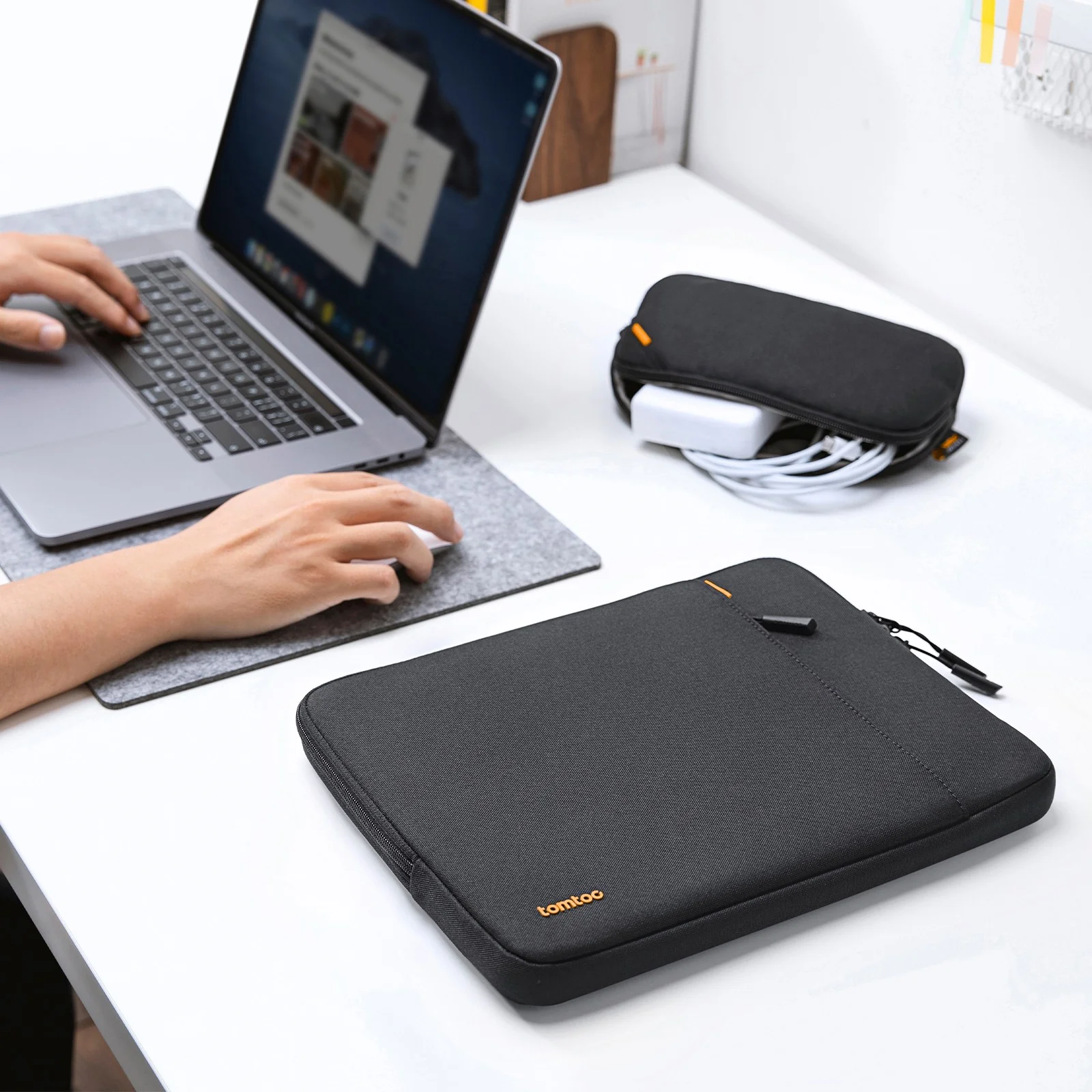 Defender-A13 Laptop Sleeve Kit For 15 inch MacBook Air - Image 14