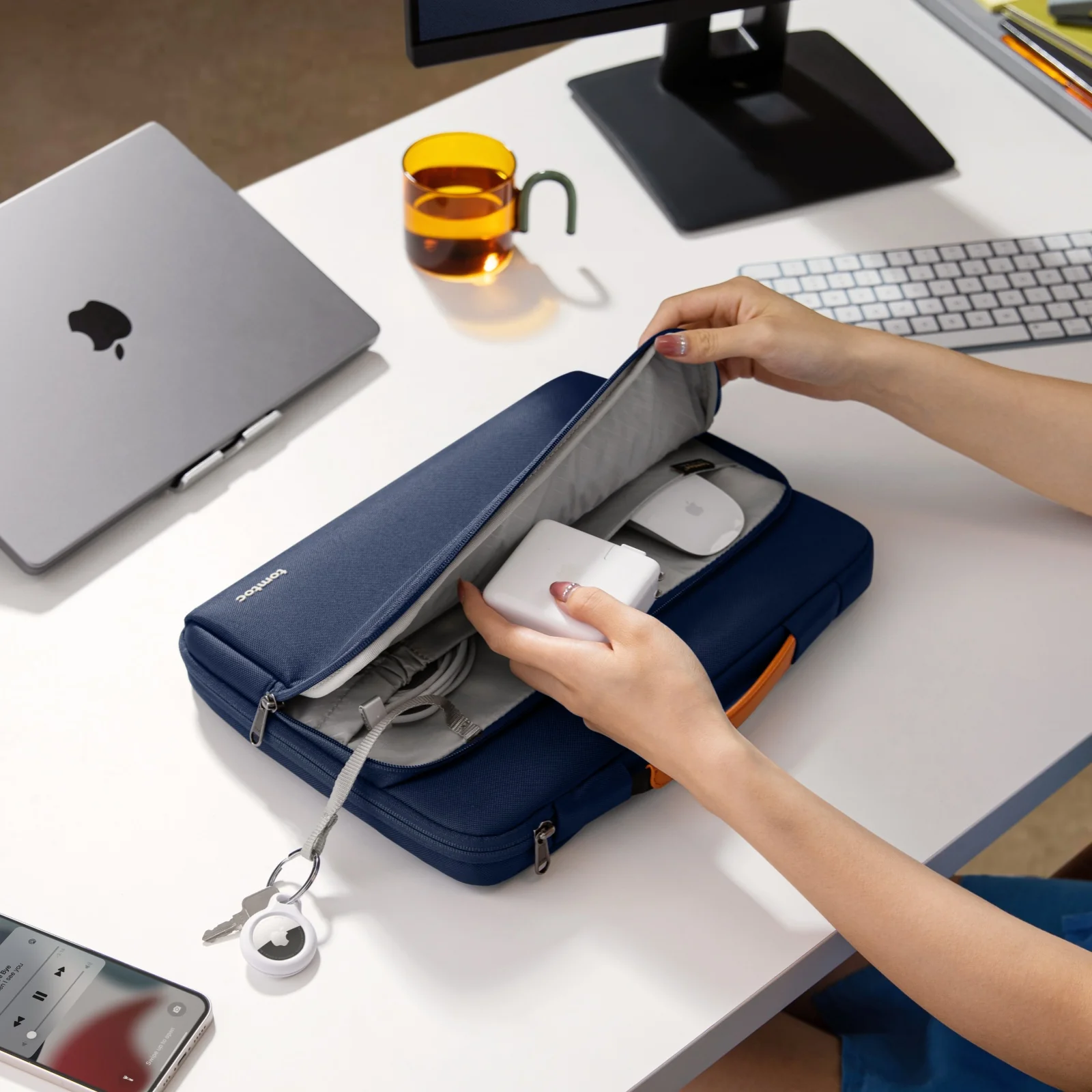 Defender-A14 Laptop Briefcase for 13 inch MacBook Air/Pro - Image 38