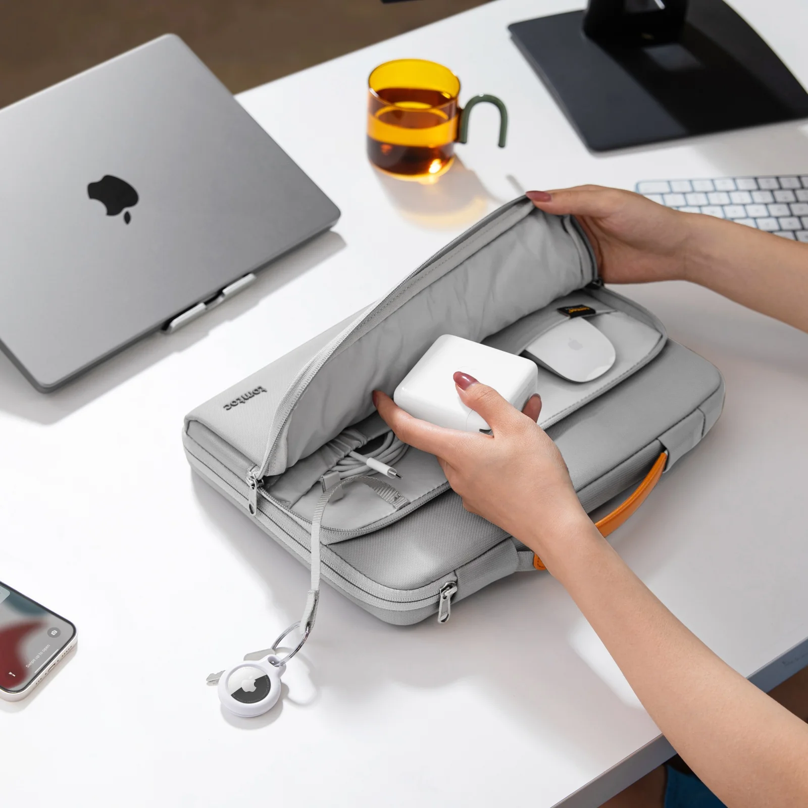 Defender-A14 Laptop Briefcase for 13 inch MacBook Air/Pro - Image 50