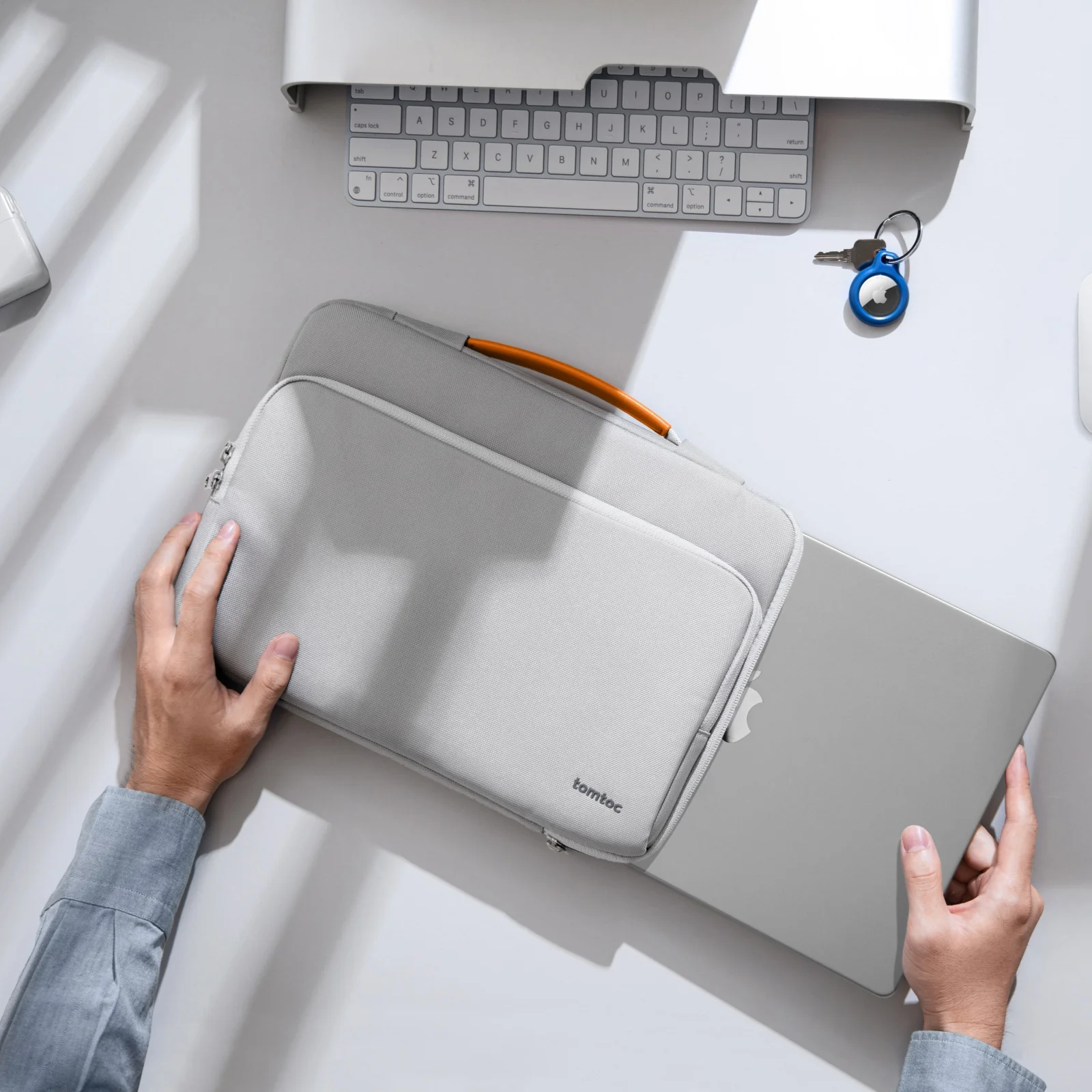 Defender-A14 Laptop Briefcase for 13 inch MacBook Air/Pro - Image 52