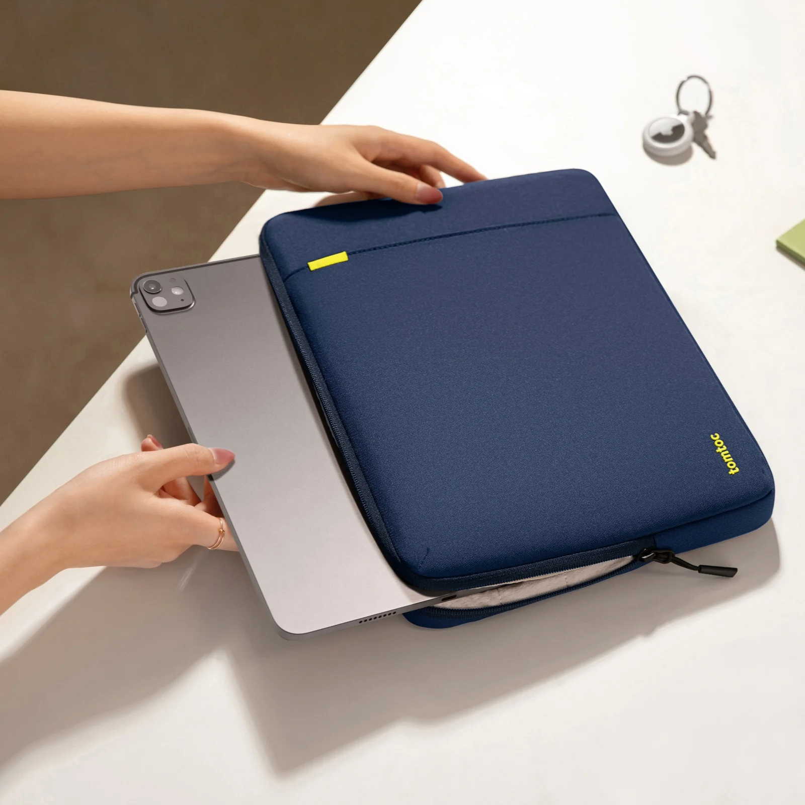 Defender-B13 Tablet Sleeve for 11 inch iPad Air/Pro - Image 23