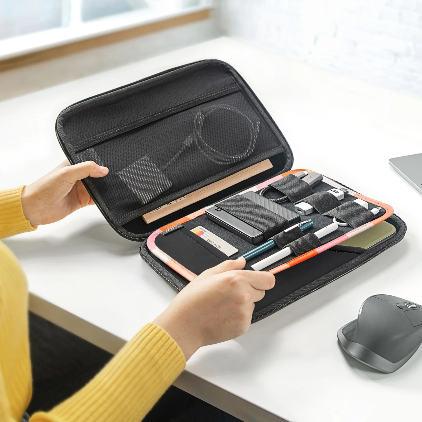 FancyCase-B06 Tablet Portfolio Standard Case for 11 inch iPad Air/Pro - Image 9