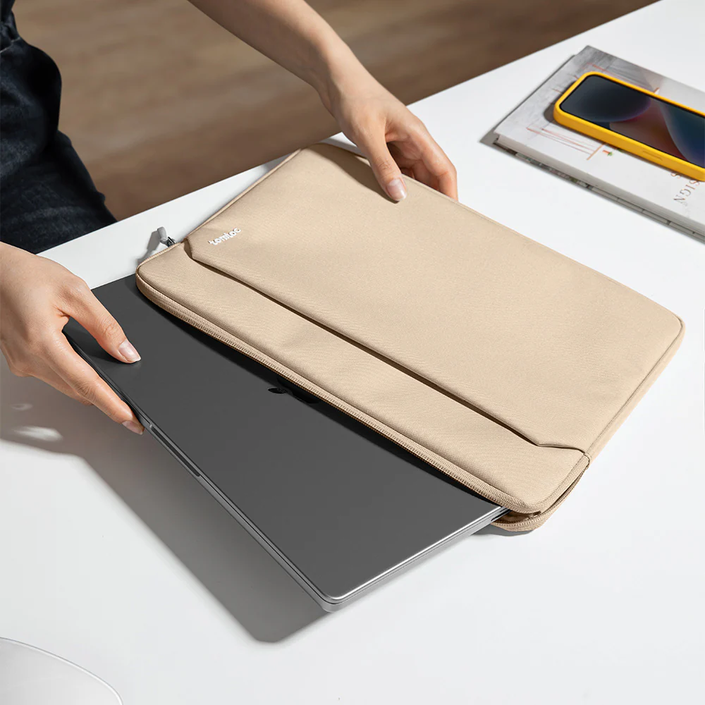 Light-A18 Laptop Sleeve for 15 inch MacBook Air - Image 57