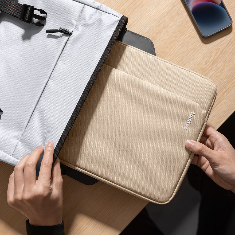 Light-A18 Laptop Sleeve for 15 inch MacBook Air - Image 58