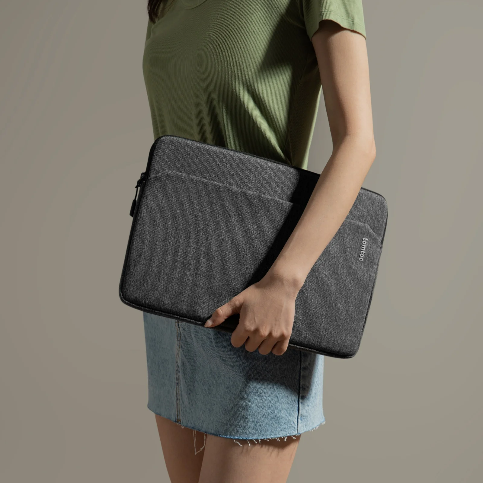 Light-B18 Tablet Sleeve for 13 inch iPad Air/Pro - Image 10