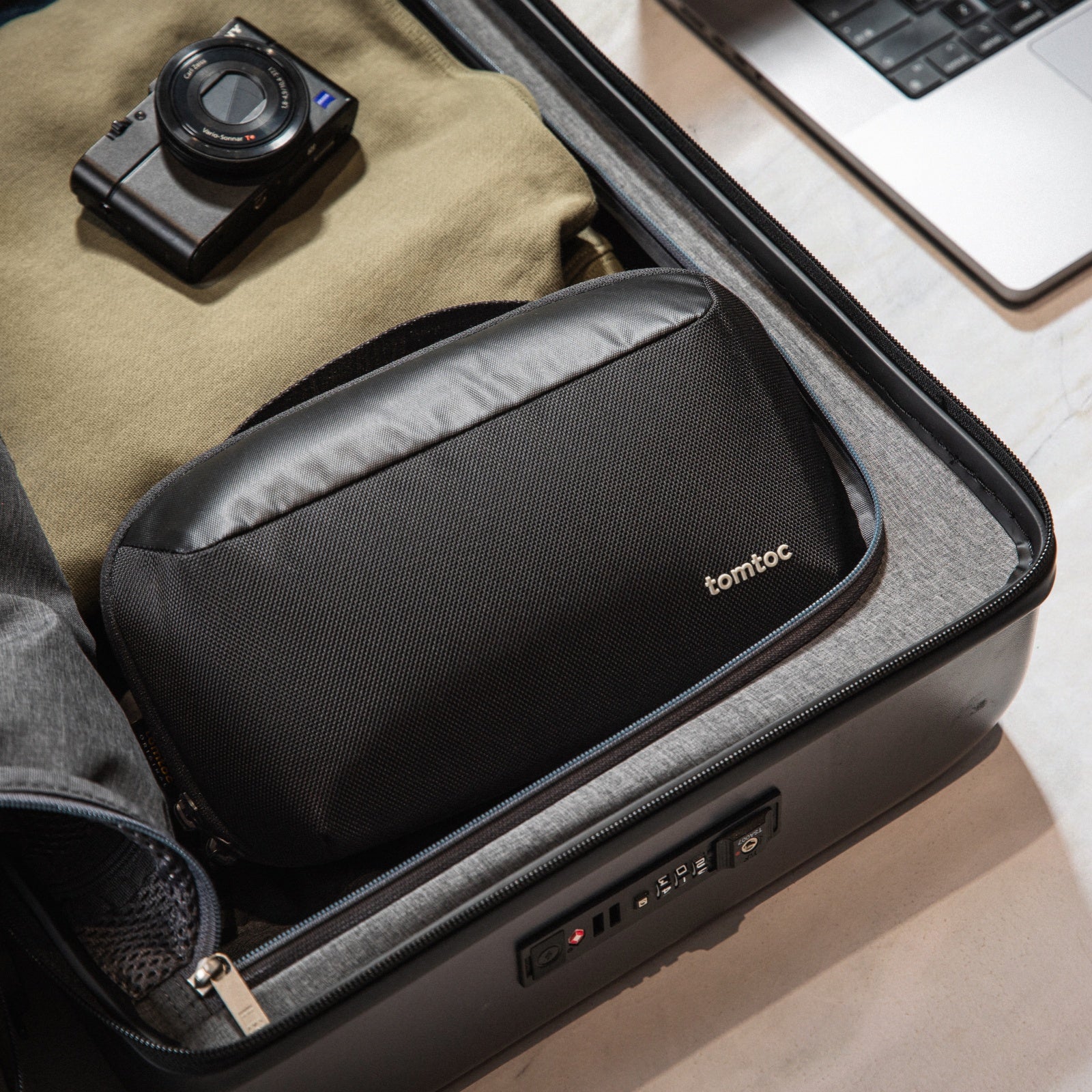 Navigator-T13 Accessory Pouch M - Image 18