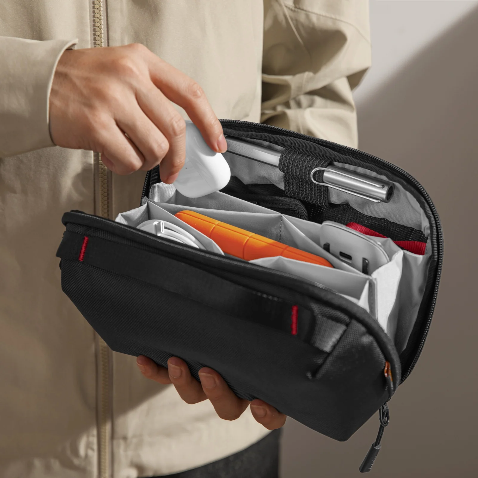 Navigator-T13 Accessory Pouch M - Image 15